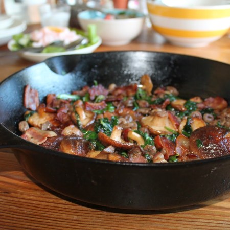 Sote de ficat cu ciuperci